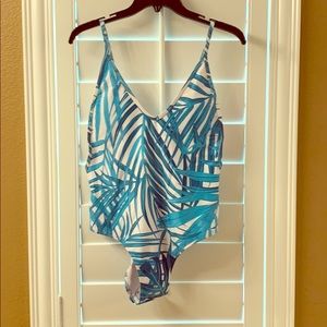 NEVER BEEN WORN tropical print bathing suit!